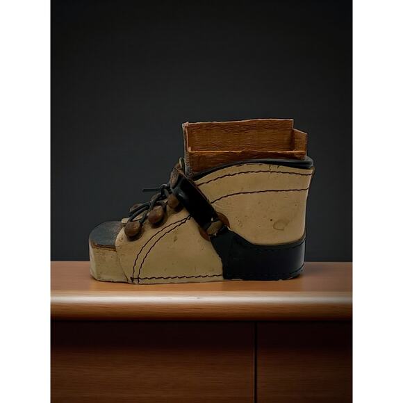 Vintage Austrian Boot Match Holder Souvenir-Wien Edelweiss-EMPTY-Folk Art-Vienna - Picture 4 of 6